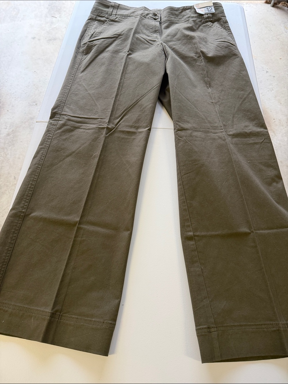 Woman’s New York & Company Olive Chino Wide-Leg Trousers, Size 12 NWT